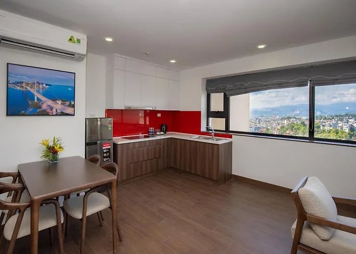 Khách sạn hẻo lánh Ramada & By Wyndham Bay View 4*