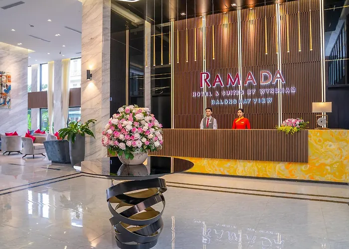 Ramada & By Wyndham Bay View Khách sạn hẻo lánh 4*