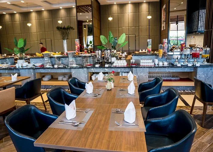 Ramada & By Wyndham Bay View Khách sạn hẻo lánh 4*