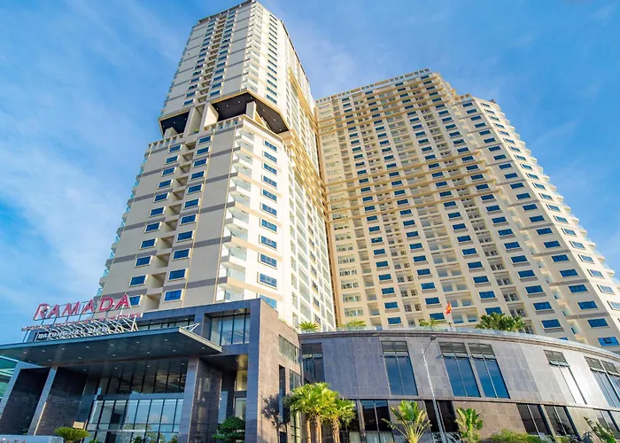 Ramada & By Wyndham Bay View Khách sạn hẻo lánh 4*
