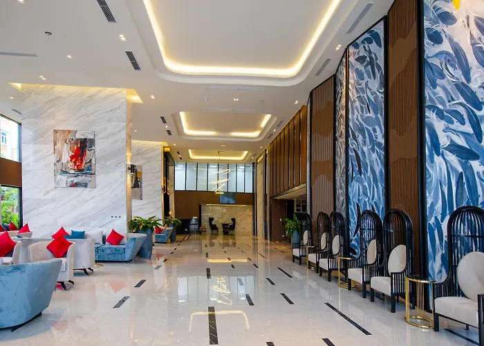 Ramada & By Wyndham Bay View 4*